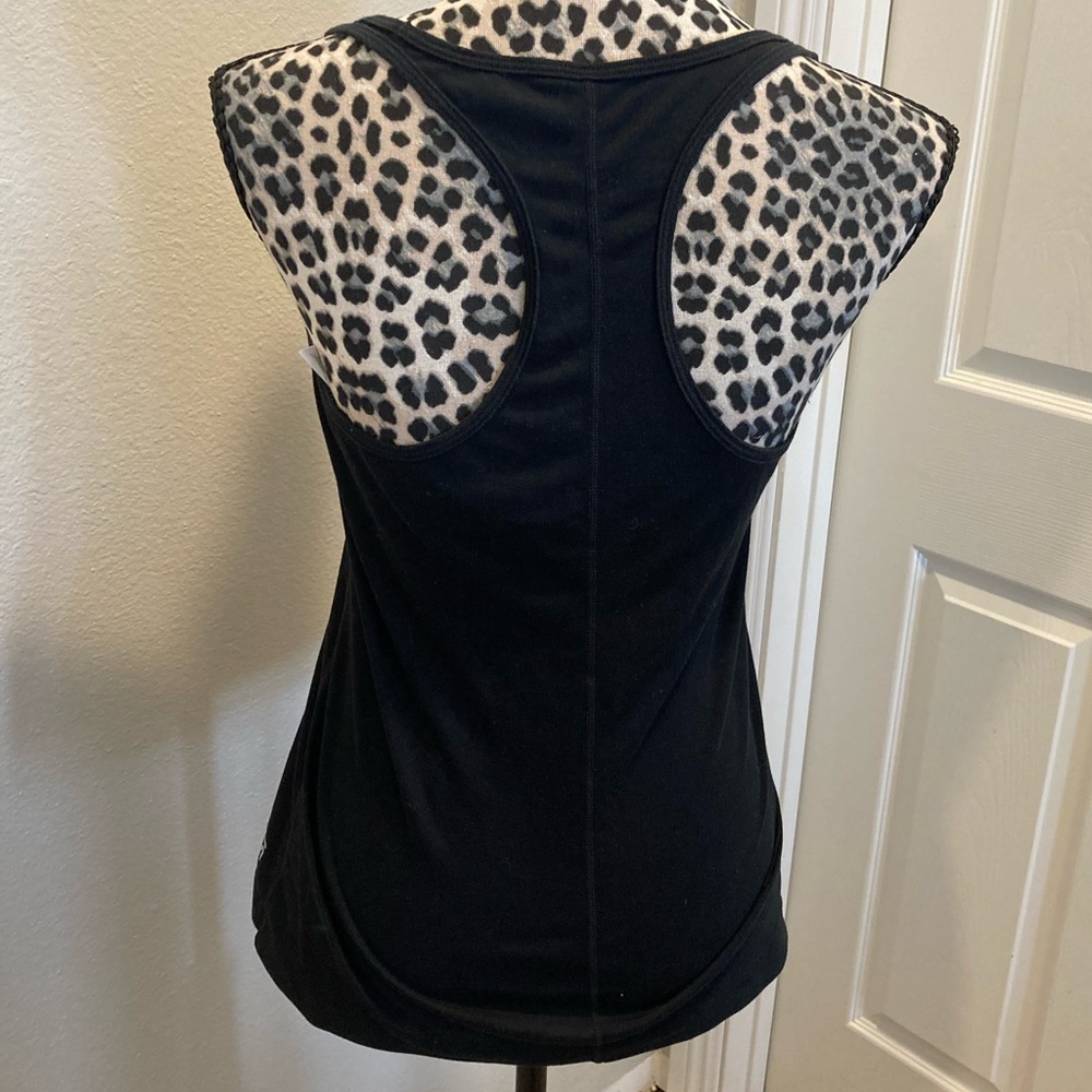 🐚GapBodyFit Racerback tank - Picture 3 of 6